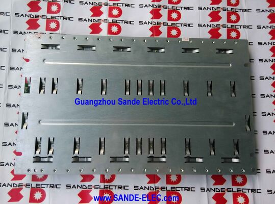 O sistema de transmissão deve ser equipado com um sistema de transmissão automática.