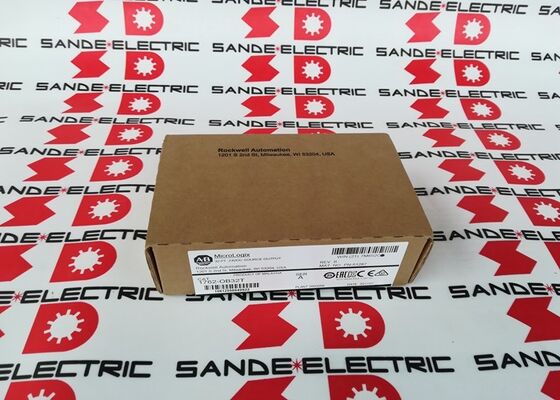 Um novo Allen-Bradley 1762-OB32T MicroLogix 1200 PLC Output Module 1762OB32T