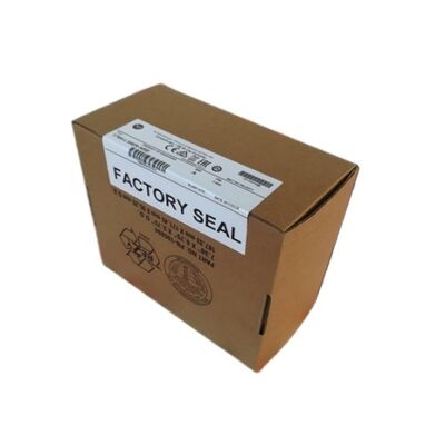 Um novo processador AB 1769-L30ERM CompactLogix na caixa 1769L30ERM