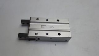 Pinça pneumática angular SMC MHY2-25D2-M9BAV 180°